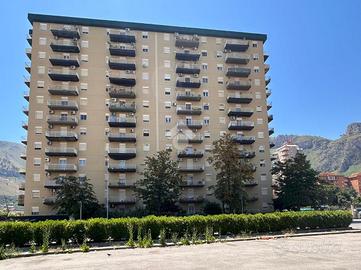 4 LOCALI A PALERMO