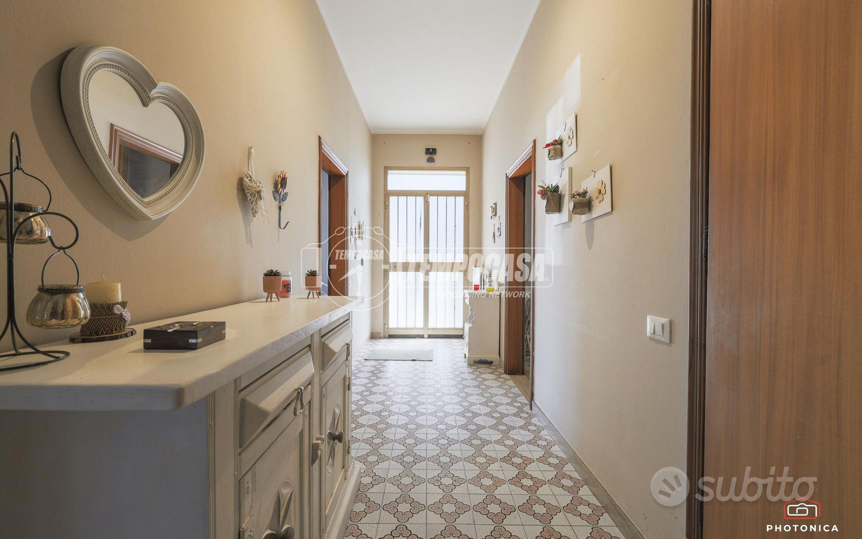 Villa Unifamiliare a Budrio Via Luzzo 8 locali - Altro