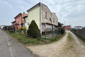 CASA INDIPENDENTE A VILLADOSE