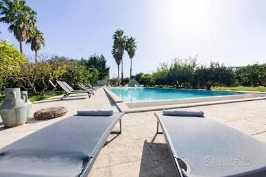 VILLA SINGOLA A CAVALLINO