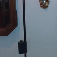 piantana cn luce alogena perfettamente funzionante