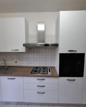 CUCINA Completa di Elettrodomestici