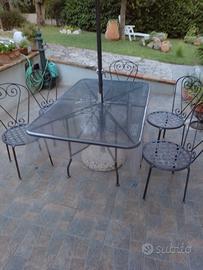 Tavolo e sedie giardino in ferro battuto 