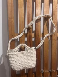Borsa beige, uncinetto