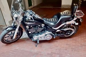 Harley Davidson FXLR nera