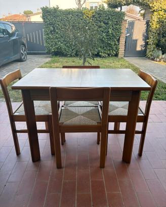 Tavolo legno allungabile + 4 sedie legno anni 80