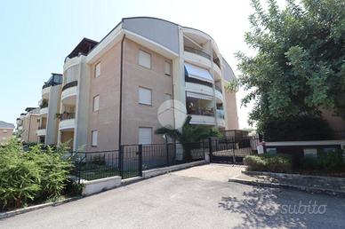 3 LOCALI A GIULIANOVA