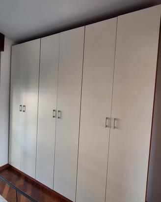 Amadio lineare in legno