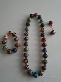 Collana bracciale e ciondoli