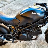 Ducati Monster 695 Dark