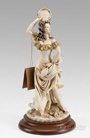 STATUETTA GITANA CON TAMBURELLA