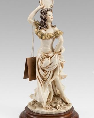 STATUETTA GITANA CON TAMBURELLA