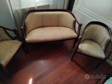divanetto e poltrone
