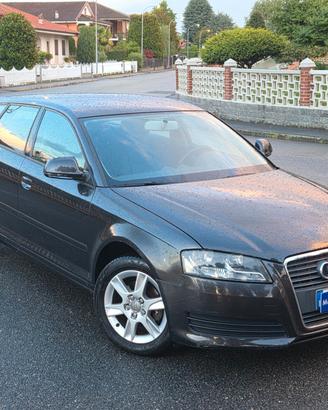 Audi A3 SPB 1.6 Benzina neopatentati E5