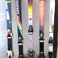 5 Coppie Sci con Attacchi anni 90 + Bastoni
