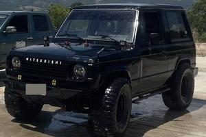 Mitsubishi Pajero L040