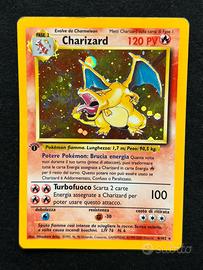 Pokemon Charizard 4/102 Set Base ITA 1 edizione