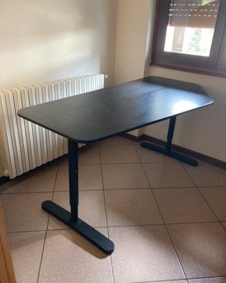 Scrivania Ikea Bekant