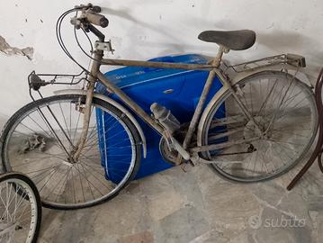 quattro bici più due hoverboard