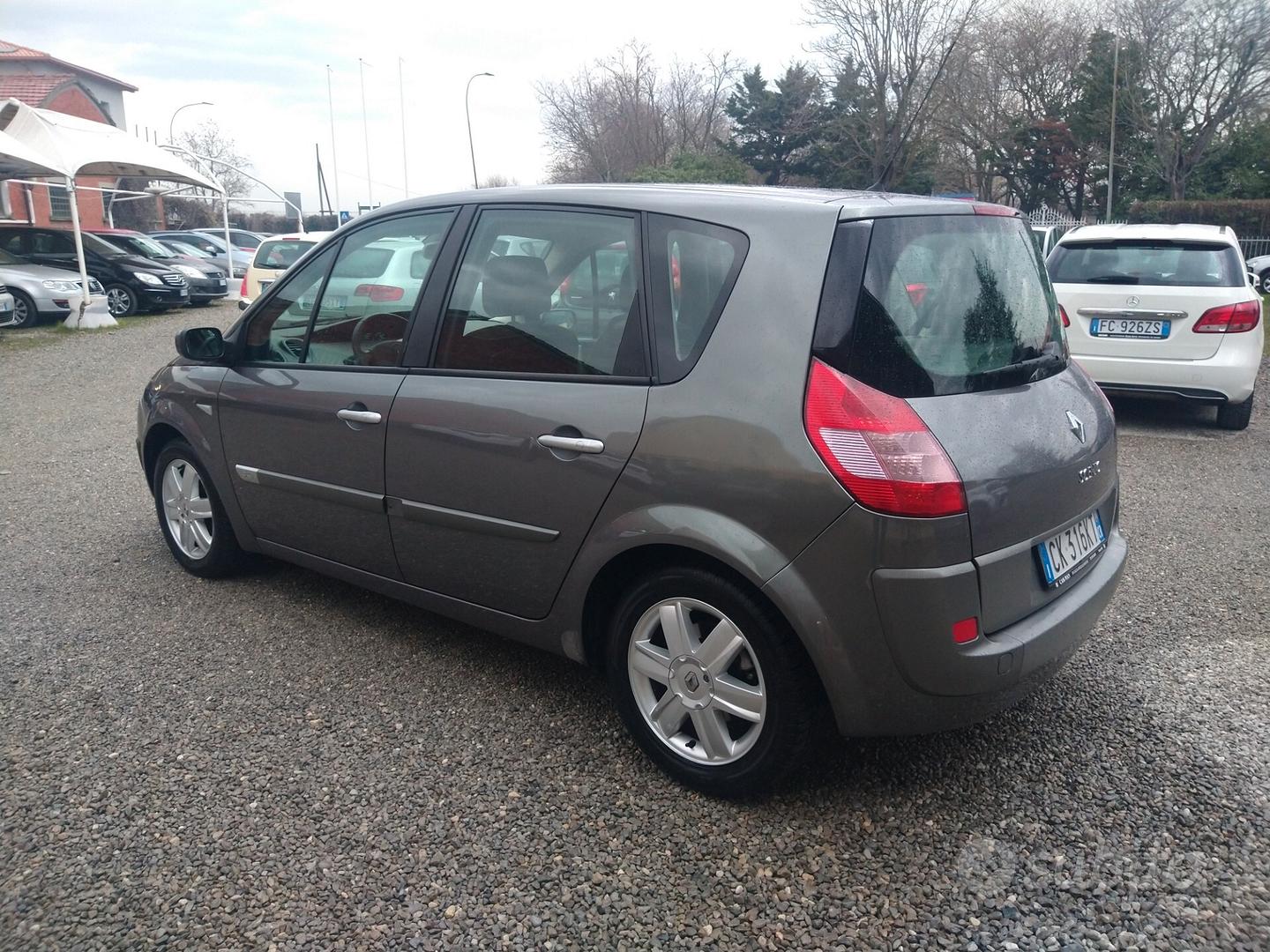 Renault Scénic 1.5 dCi/100CV Confort Dynamique: prezzo e scheda