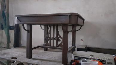 Tavolo in stile Liberty del 1870