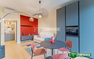 TRILOCALE CON BALCONE