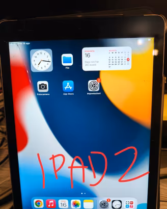 iPad Air 2 64 GB, funzionante, display danneggiato