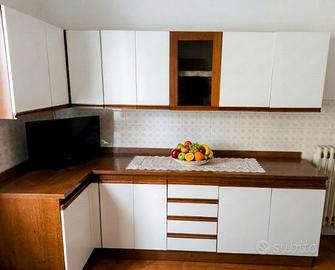 CUCINA  SENZA ELETTRODOMESTICI 