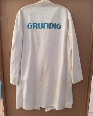 Camice della Grundig anni 60 a Piacenza