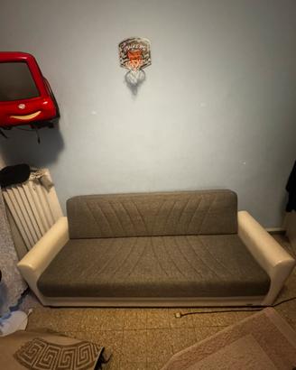 divano letto grigio
