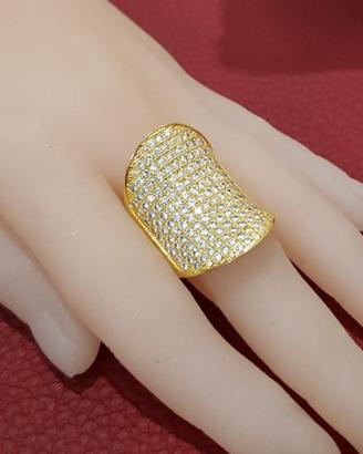 Grande anello placcato oro con pavé zirconi