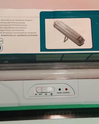 Lampada  di emergenza. 