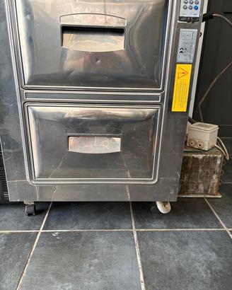frigo a cassetti per bar 