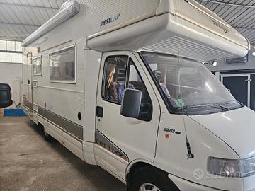 camper in buone condizioni 