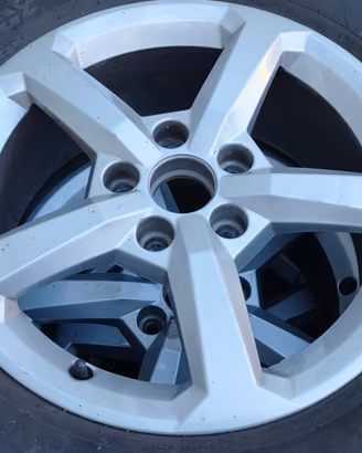 Cerchi con gomme audi originali