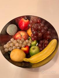 Ciotola con frutta finta di alta qualità
