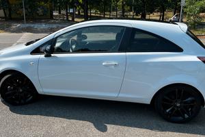Opel Corsa 1.3 CDTI 95 CV b-Color