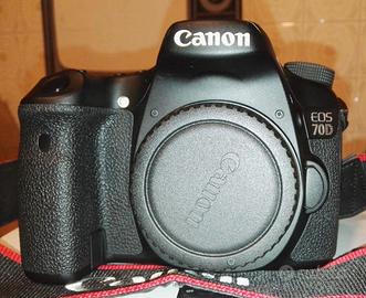 Canon 70d con 28/90 tutto pari al nuovo