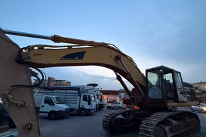 Escavatore Cat 345 B