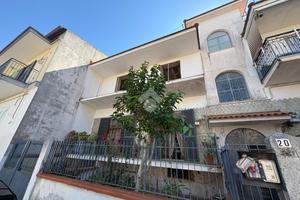 BIFAMILIARE A CAIVANO