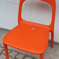 Sedia arancione come nuova