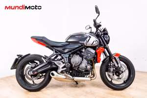 TRIUMPH TRIDENT 660 - 2023