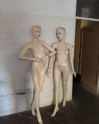 i 6 manichini adulti 