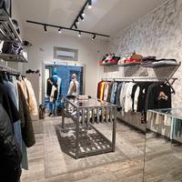 Arredamento Per Negozio