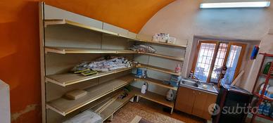scaffalatura per negozio alimentari