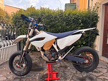 Husqvarna FE 450 2016 – Enduro/Motard