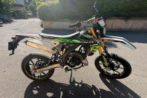 Moto motard rieju MRT50  anno 2017