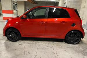 SMART ForFour Xclusive BRABUS 109 cv