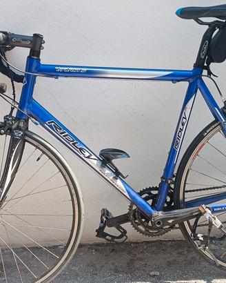 Bici da corsa Ridley. 