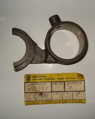 Arcore 125-150 Gilera 124 5v-150 forchetta cambio